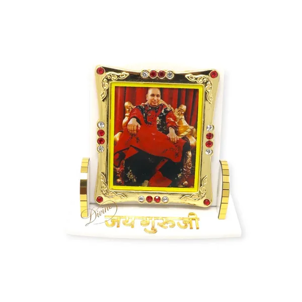 Divine_GURU_JI_Guru_Ji_Car_Dashboard_Idol_|_Spiritual_Photo_Frame_Showpiece_for_Car,_Home_Temple_&_Office_Desk_|_Devotional_Gift