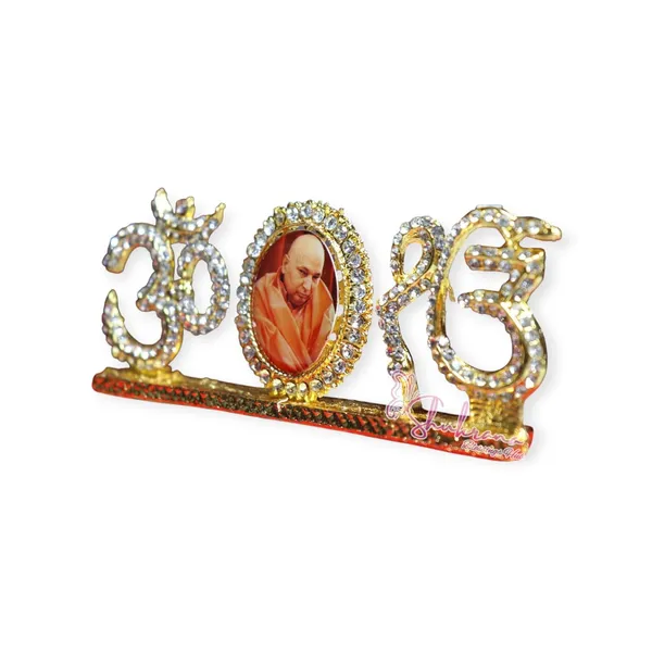 Divine_GURU_JI_Jai_guru_Ji_Swaroop_Brass_Idol_with_Stonework_|_Om_&_Ek_Onkar_Devotional_Showpiece_for_Car_Dashboard,_Puja_Room,_Home_&_Office_Decor_|_Spiritual_Gift_Item