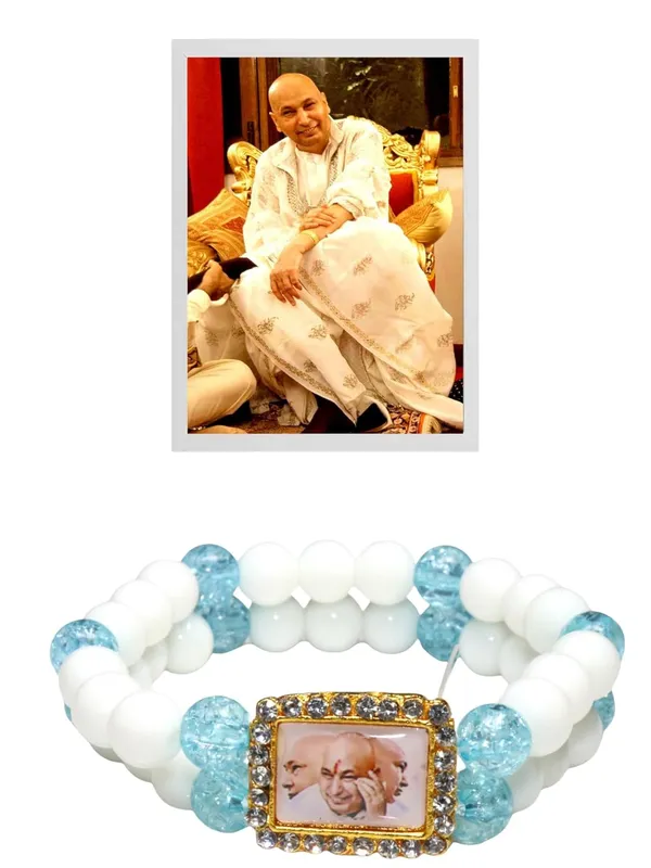 Shukrana_Blessings_Guruji_Bracelets_|_Guruji_Swaroop_Bracelets_–_Decorative_Beaded_Design_with_White_Crystals,_Gold-Tone_Frame,Single_Piece_(Green,_Red,_Pink,_Blue)
