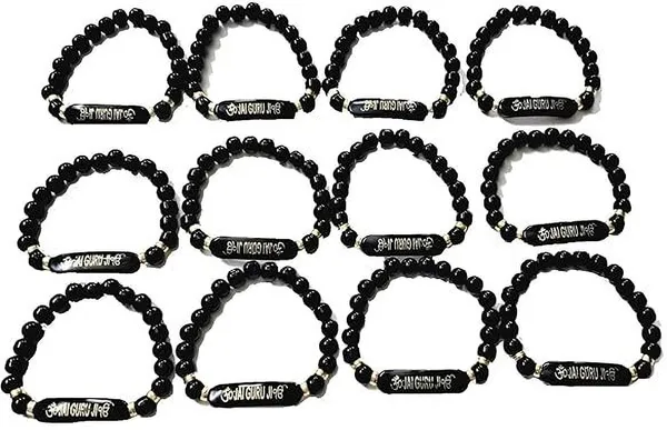 Black_and_gold_bracelet_hanmade