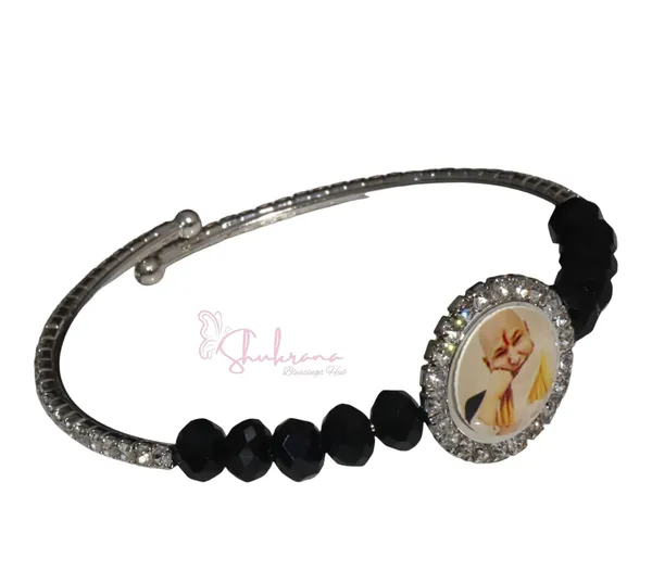 Shukrana_Blessings_Guruji_Bracelets_|_Guru_Ji_Bracelet_|_Guruji_Swaroop_Bracelets_with_Black_Crystals,_Silver-Tone_Finish,_Decorative_Oval_Photo_Frame