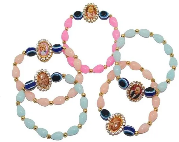 Jai_Guru_Ji_Bracelets_with_Guruji_Swaroops_(Pack_of_Five)_(Guruji_Bracelet_Design_1)