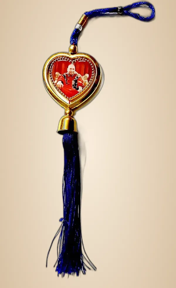 Bless_Guru_Ji_Car_Hanging_(Set_of_2)_with_Revolving_Swaroop_Both_Side/Long_Hanging_Threads_|_Car_Hanging/Wall_Hanging_for_Decor_for_Good_Vibes_&_Positivity_(Random_Colour)