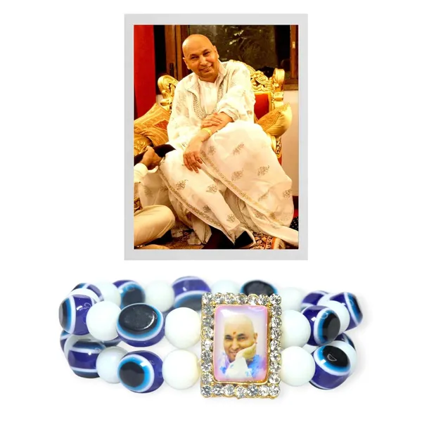 Shukrana_Blessings_Evil_Eye_Beaded_|_Guruji_Bracelets_|_Guru_Ji_Bracelet_|_Guruji_Swaroop_Bracelets,_White_and_Blue_Glass_Beads,_Double_Strand_with_Crystal_Photo_Frame