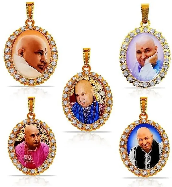 5_Pcs_Mix_Design_Swaroop/Photo_Metal_Golden_Color_Oval_Shape_Jai_Guru_Ji_Locket
