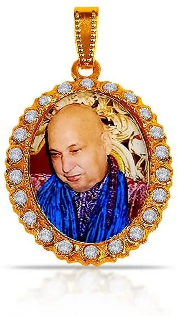 5_Pcs_Mix_Design_Swaroop/Photo_Metal_Golden_Color_Oval_Shape_Jai_Guru_Ji_Locket