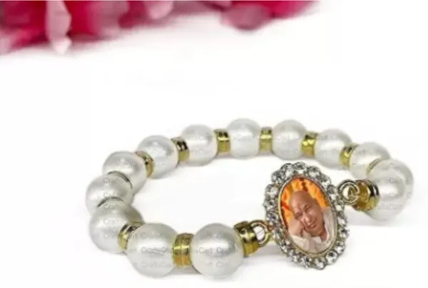 shukrana_Blessings_Hub_Plastic_Beads_Bracelet