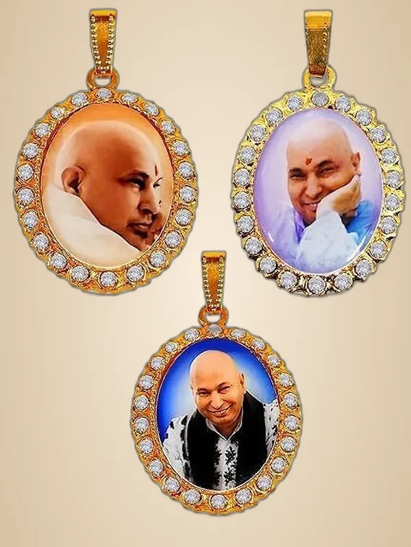 BLESSINGSHUB_Gold-plated_Diamond_Metal_Locket