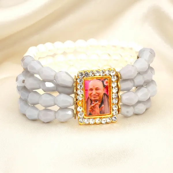 Shukrana_Blessings_Guruji_Swaroop_Bracelet_|_Guru_Ji_Bracelets_|_Handmade_Stylish_Golden_color_Guruji_Gemstone_Bracelet_for_Men/Women/Ladies_(White-Green,_One_Piece)