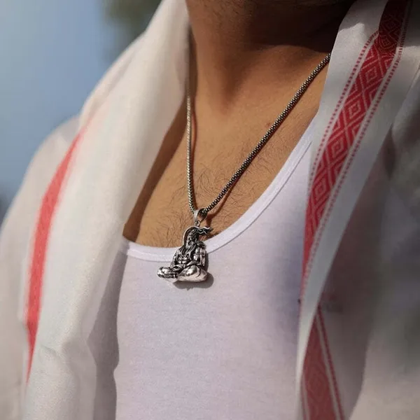 Meditation_Hanuman_Pendant_for_Men_and_Women,_Evil_Protector_Hanuman_Ji_Locket