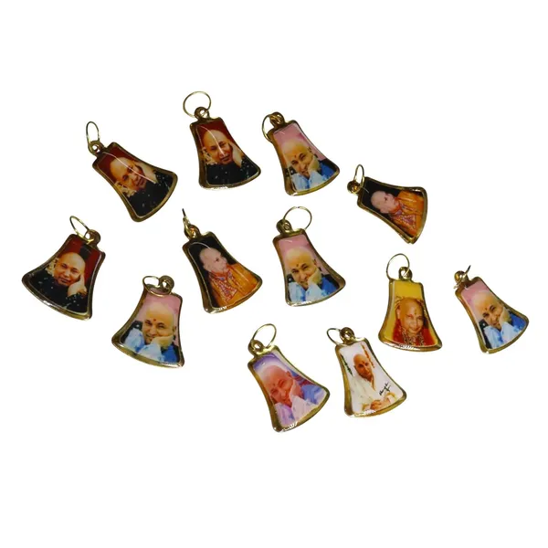 Shukrana_Blessings_GURU_JI_SWAROOP_Pendant_Locket_|_Jai_Guruji_Blessings_Pendant_for_Men_&_Women_|_Spiritual_&_Devotional_Jewelry_(Set_of_12)