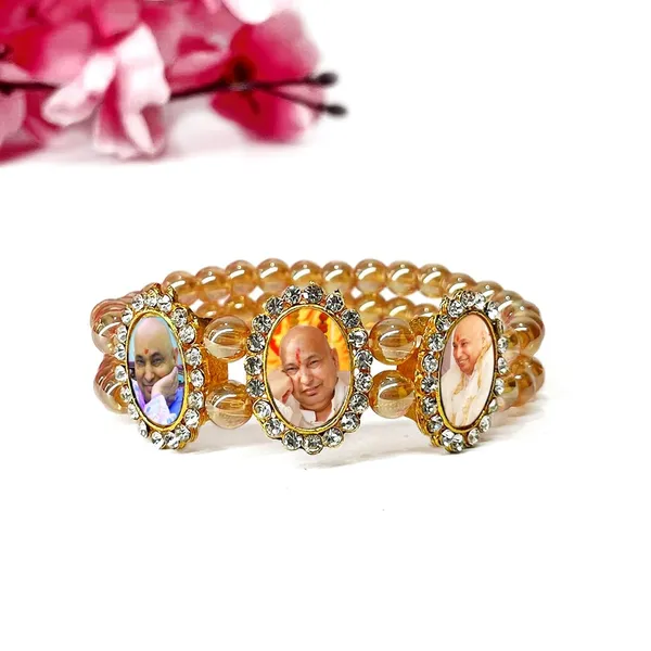 shukrana_Blessings_Hub_Mother_of_Pearl_Beads_Bracelet