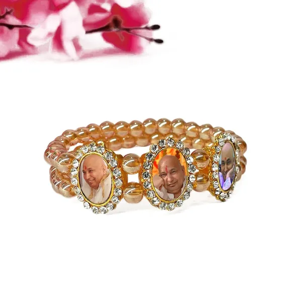 shukrana_Blessings_Hub_Mother_of_Pearl_Beads_Bracelet