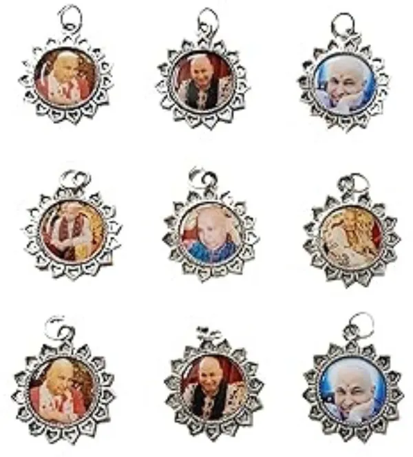 Oxidized_GURU_JI_SWAROOP_Metal_Pendants/Lockets_for_Neck_Chain(set-9)