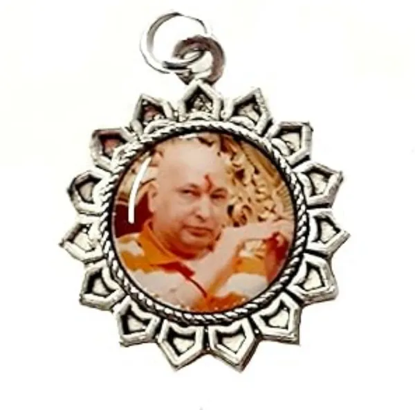 Oxidized_GURU_JI_SWAROOP_Metal_Pendants/Lockets_for_Neck_Chain(set-9)