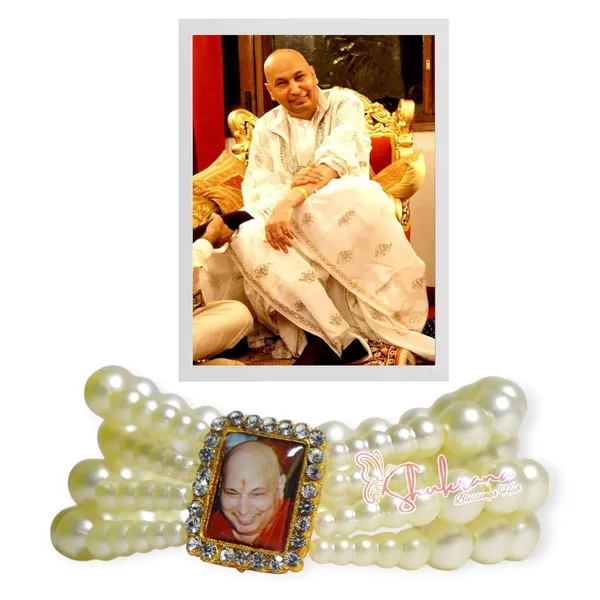Shukrana_Blessings_Guruji_Swaroop_Bracelet_|_Guru_Ji_Bracelets_|_White_Ceramic_Beads_Spiritual_Wristband_for_Men_&_Women_|_Guruji_Blessings_Bracelet_with_Natural_Stone_(White-Pearl)