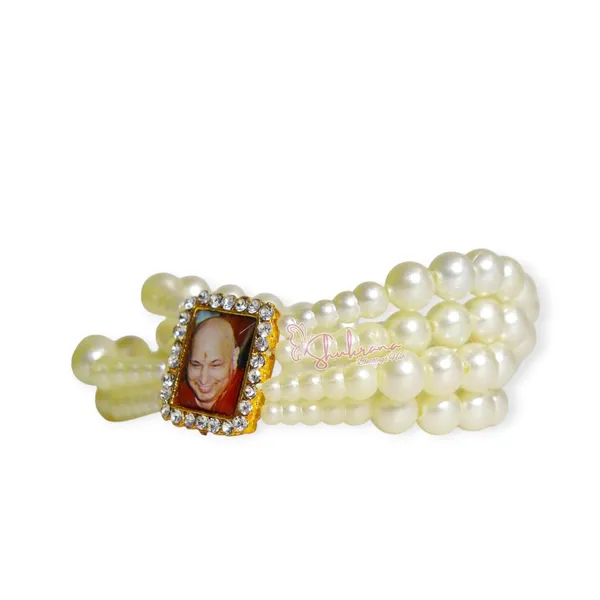 Shukrana_Blessings_Guruji_Swaroop_Bracelet_|_Guru_Ji_Bracelets_|_White_Ceramic_Beads_Spiritual_Wristband_for_Men_&_Women_|_Guruji_Blessings_Bracelet_with_Natural_Stone_(White-Pearl)