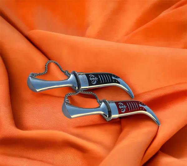 Red_&_Black_Stylish_Shining_Look_Made_of_Fibre_Plastic_Body_with_Non_Sharp_Iron_Blade_(8_Inch)_(Pack_Of_2)