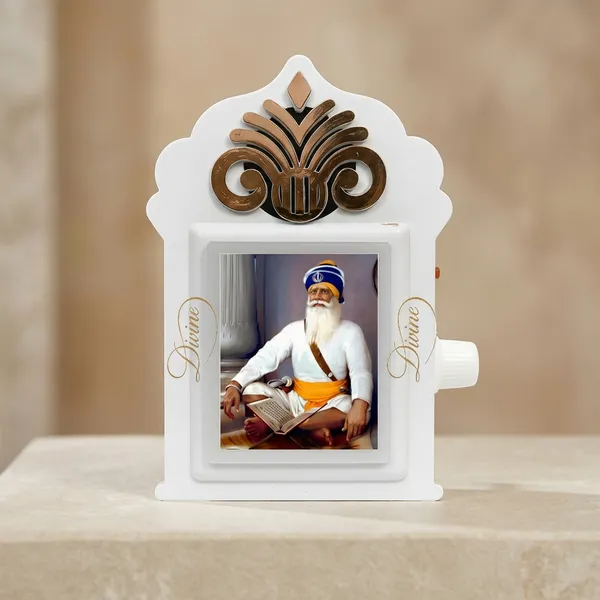 DIVINE_GURU_JI_Baba_Deep_Singh_Ji_Mantra_Jaap_Box_with_Premium_LED_Night_Lamp_|_Spiritual_Chanting_Device,_Continuous_Mantra_Speaker_for_Meditation,_Pooja,_Home_Temple_&_Devotional_Gift_-_Pack_of_1