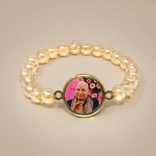 DIVINE_GURU_JI_jai_Guru_Ji_Swaroop_Golden_Bead_Bracelet_|_Spiritual_Kada_Wristband_with_Guru_Ji_Blessings_|_Devotional_Bracelet_for_Men_&_Women_|_Prayer,_Meditation_&_Bhakti_Gift