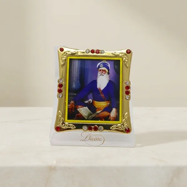 DIVINE_GURU_JI_Baba_Deep_Singh_Ji_Golden_Locket_Photo_Frame_|_Spiritual_Car_Dashboard_Idol_Frame_|_Religious_Gift_for_Home,_Office_&_Pooja_Decor
