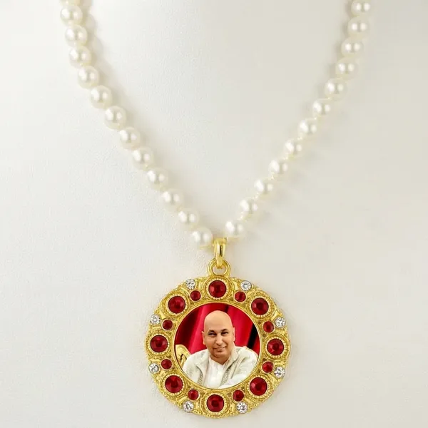 DIVINE_GURU_JI_Guru_Ji_Locket_with_Pearl_Chain_|_Decorative_Stone-Studded_Golden_Pendant_|_Spiritual_Car_Hanging,_Home_Decor_&_Religious_Gift
