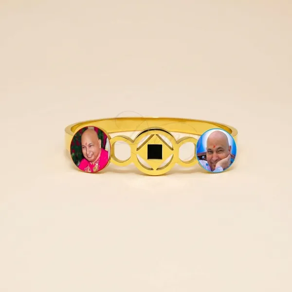 DIVINE_GURU_JI_guruji_Kada_Anti-Tarnish_|_Golden_Polished_Stainless_Steel_Kada_with_Dual_Guru_Ji_Photos_|_Spiritual_Bangle_for_Men_&_Women