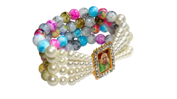 Jai_Guru_Ji_Maharaj_Handmade_Bracelets_for_Men_and_Women_|_Guruji_Bracelet_Swaroop_Blessing_of_Guruji_|_Guru_Ji_swaroop_Bracelet_(Multi)