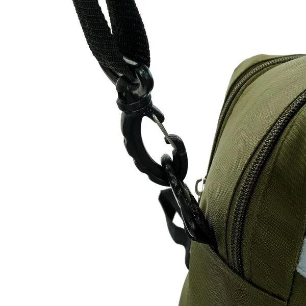Green_3_In_1_Convertible_Duffel_Backpack_(33_X_23_X_46_Cm)