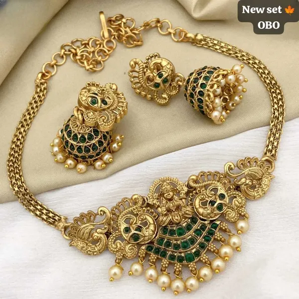 Green_Premium_Alloy_Earrings_&_Necklace_Jewellery_Set_For_Women_(Pack_Of_2)