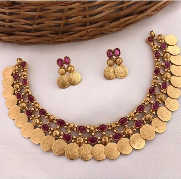 Red_Premium_Alloy_Earrings_&_Necklace_Jewellery_Set_For_Women