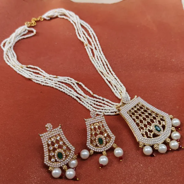 White_Premium_Brass_Earrings_&_Necklace_Jewellery_Set_For_Women_(Pack_Of_2)