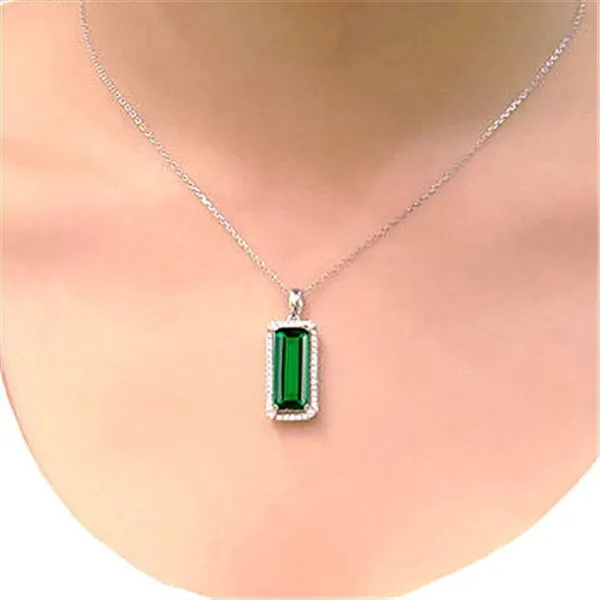 Green_Premium__Everyday_Stainless_Steel_Pendant_For_Women