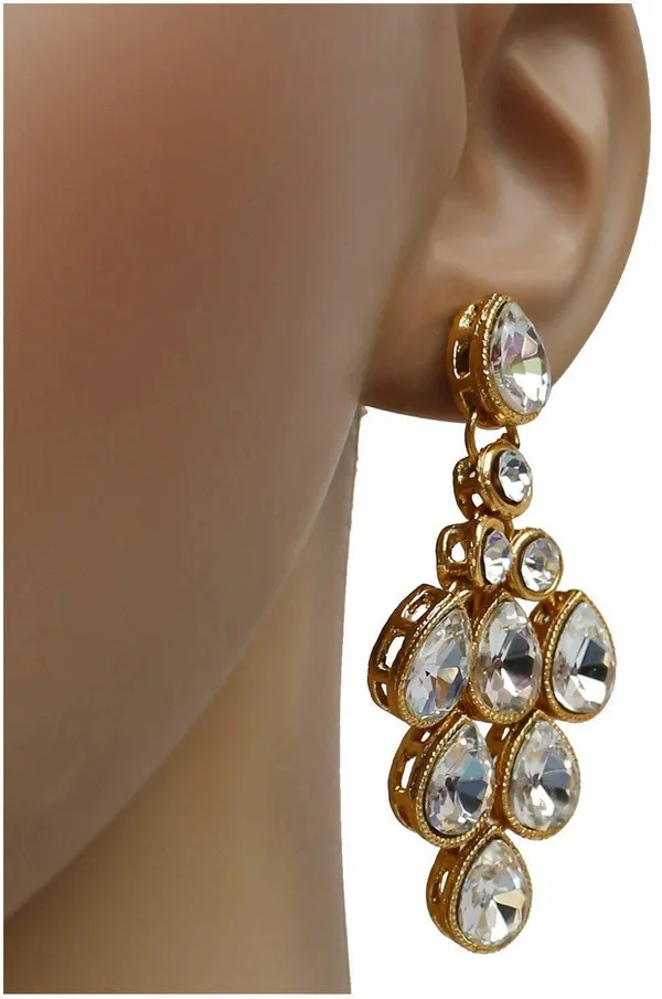 Gold_Premium_Alloy_Necklace_With_Earrings_&_Maang_Tikka_Jewellery_Set_For_Women