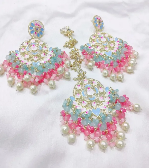 Beige_Premium_Brass_Earrings_&_Maang_Tikka_Jewellery_Set_For_Women