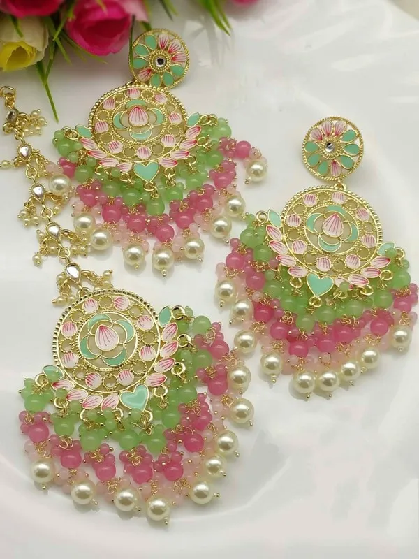Green_Premium_Brass_Earrings_&_Maang_Tikka_Jewellery_Set_For_Women