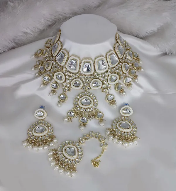 White_Gold-plated_Necklace__Earring_&_Maang_Tikka_Set__For_Women