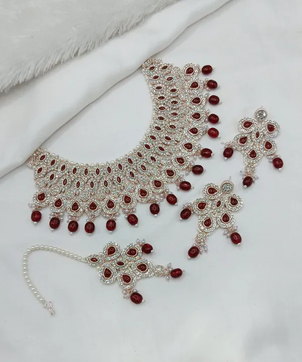 Maroon_Gold-plated_Necklace__Earring_&_Maang_Tikka_Set__For_Women