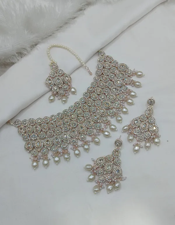 White_Gold-plated_Necklace__Earring_&_Maang_Tikka_Set__For_Women
