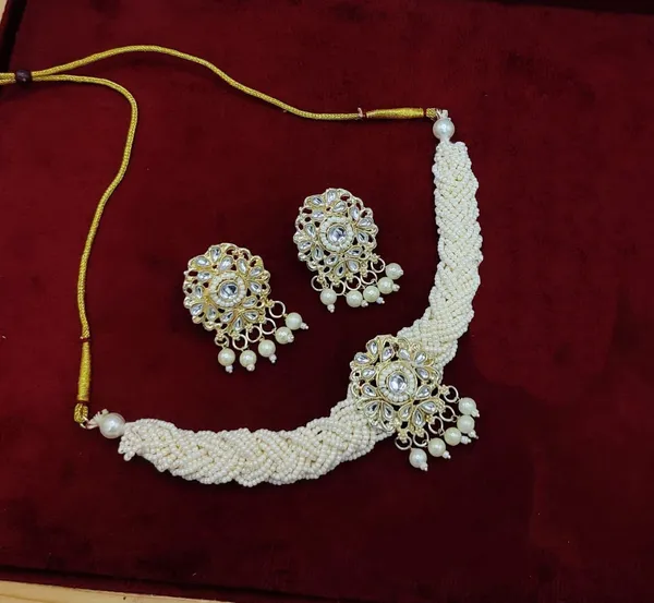 White_Gold-plated_Necklace__Earring_&_Maang_Tikka_Set__For_Women