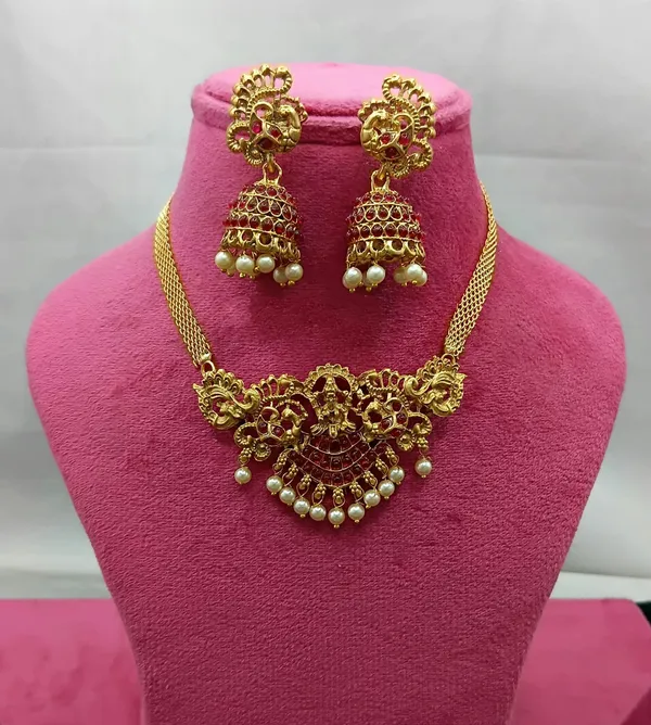 Red_Gold-plated_Necklace__Earring_&_Maang_Tikka_Set__For_Women
