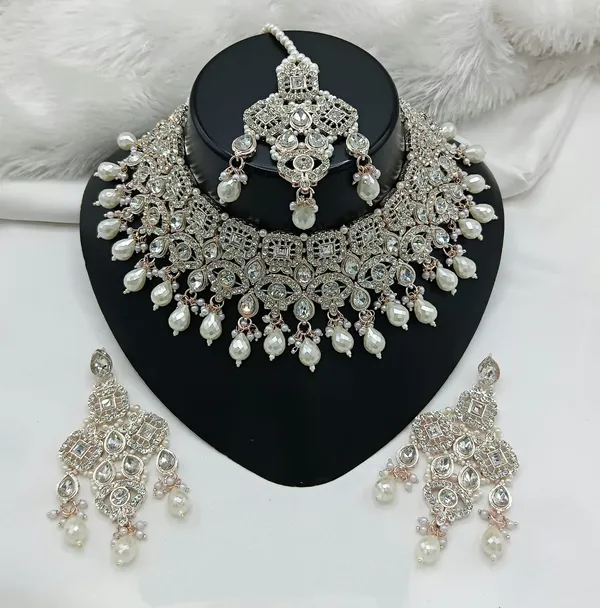 White_Gold-plated_Necklace__Earring_&_Maang_Tikka_Set__For_Women