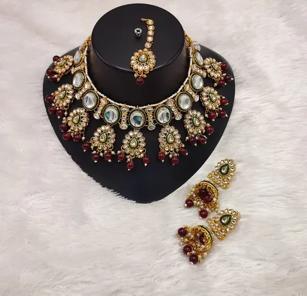 Maroon_Gold-plated_Necklace__Earring_&_Maang_Tikka_Set__For_Women