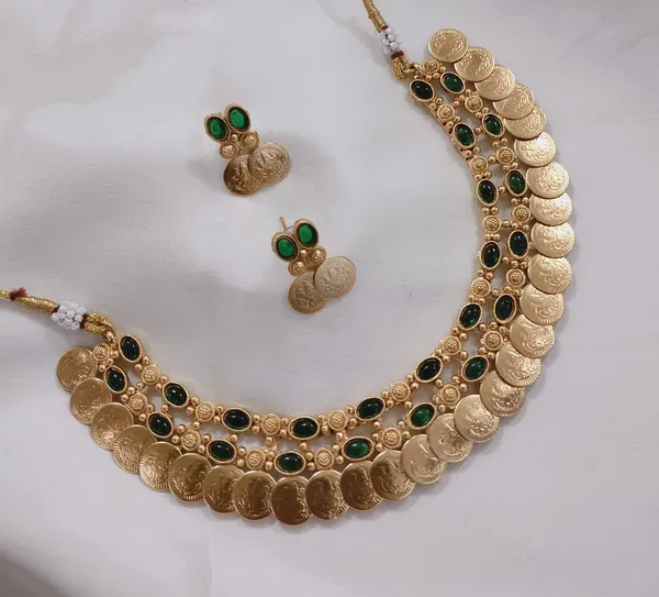 Green_Gold-plated_Necklace__Earring_&_Maang_Tikka_Set__For_Women