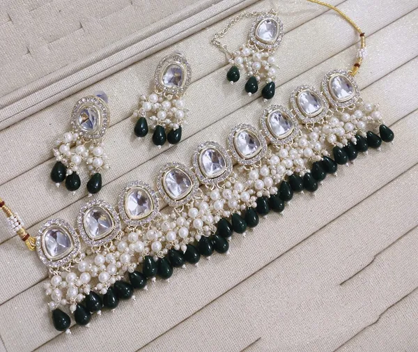 Black_Gold-plated_Necklace__Earring_&_Maang_Tikka_Set__For_Women