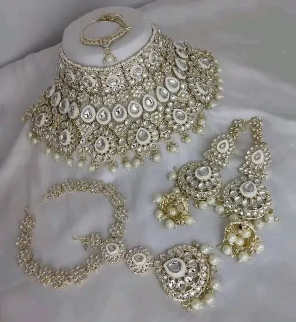 Maroon_Gold-plated_Necklace__Earring_&_Maang_Tikka_Set__For_Women