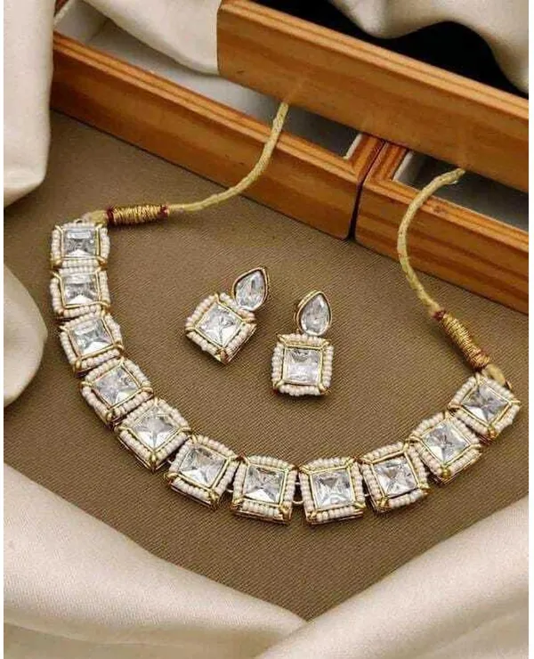Multicolor_Premium_Alloy_Earrings_&_Necklace_Jewellery_Set_For_Women