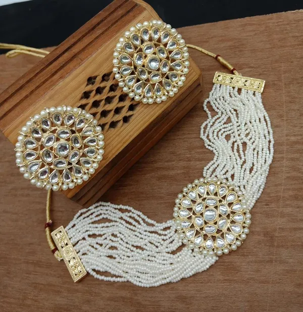 White_Premium_Alloy_Earrings_&_Necklace_Jewellery_Set_For_Women