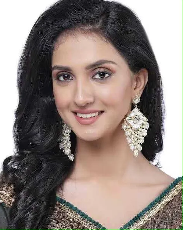 Gold__Alloy_Jhumka_Earrings_For_Women