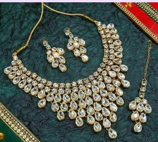 Gold_Premium_Alloy_Earrings_&_Necklace_Jewellery_Set_For_Women
